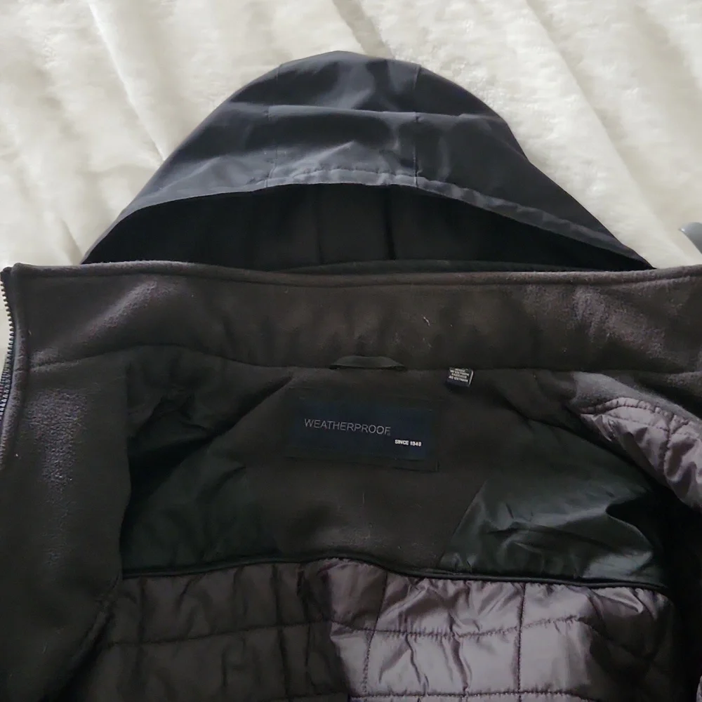 Weatherproof Jacket - Picture 4 of 9